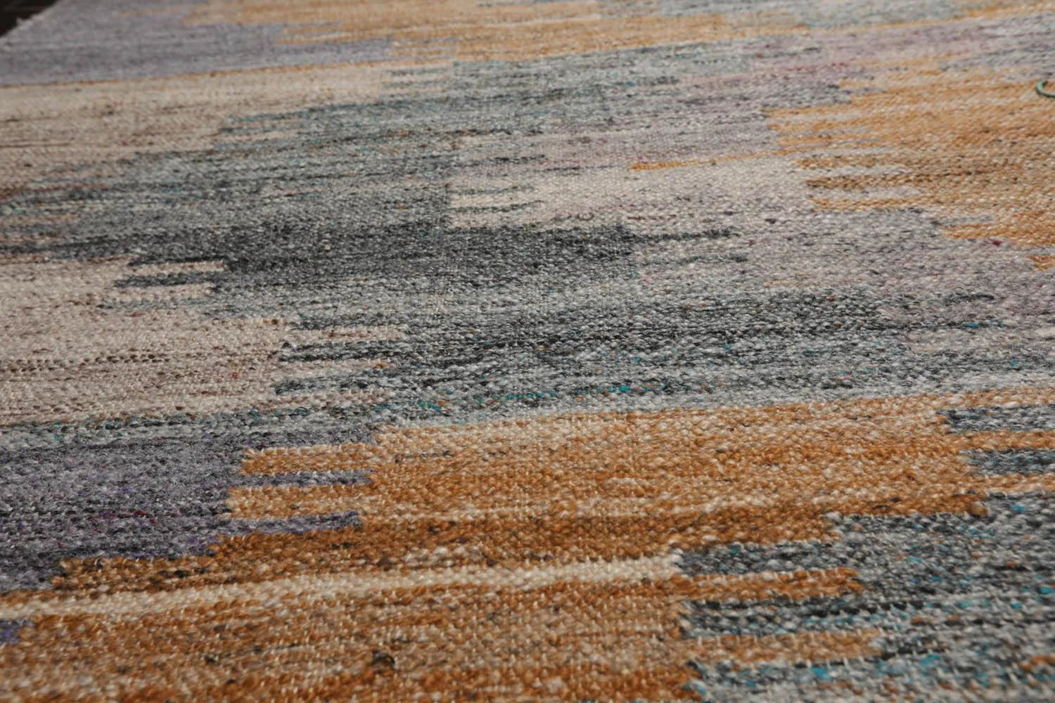 5' x 8' Indoor Outdoor  Hand Woven 100% Recycled PET Yarn Modern Kilim Area Rug Gray